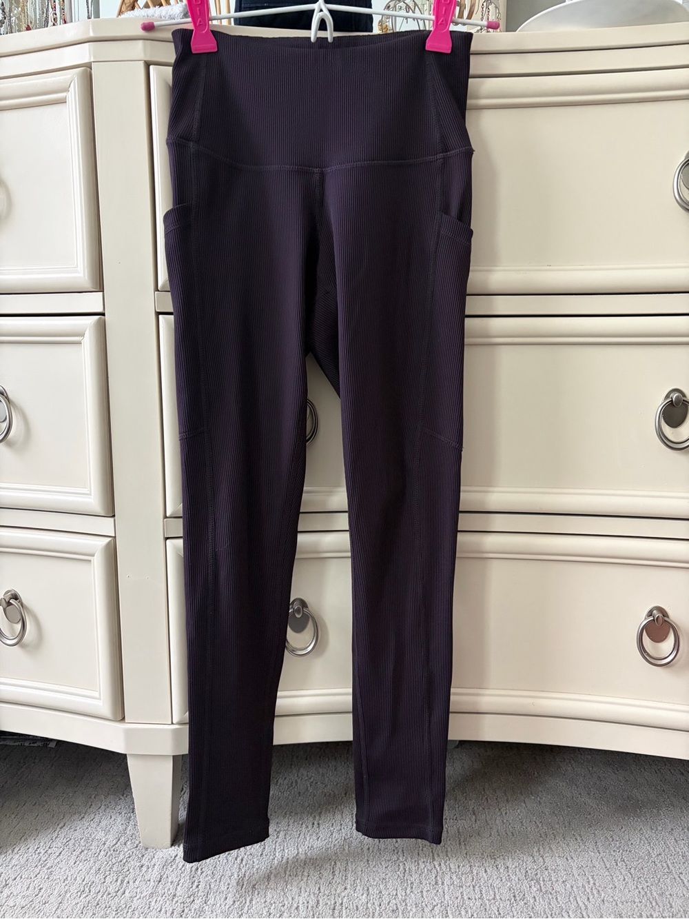 High-Rise Pocket Leggings in Dark Plum